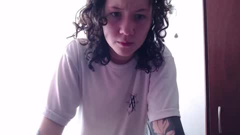 Snapshot of jane_r chatting on January 14, 6:17 pm Jane online show from January 14, 6:17 pm