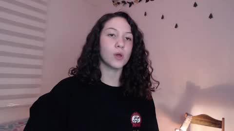 Snapshot of jane_r chatting on January 19, 1:21 am Jane online show from January 19, 1:21 am