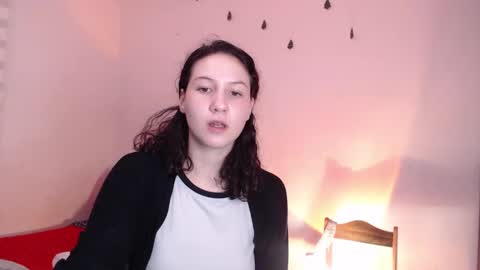 Snapshot of jane_r chatting on March 7, 12:58 am Jane online show from March 7, 12:58 am