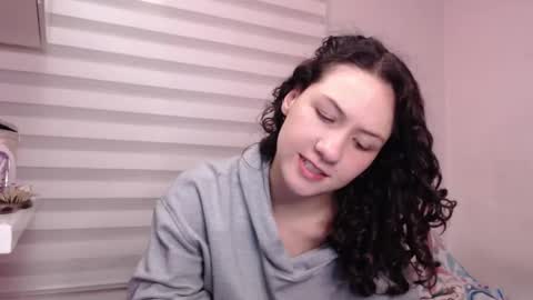 Snapshot of jane_r chatting on September 25, 12:25 am Jane online show from September 25, 12:25 am