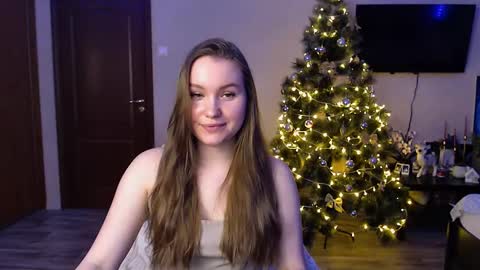 Snapshot of janeblossomhot chatting on December 7, 5:20 pm Jane online show from December 7, 5:20 pm