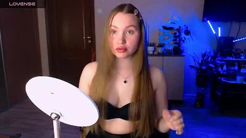 Snapshot of janeblossomhot chatting on April 27, 5:55 pm Jane online show from April 27, 5:55 pm
