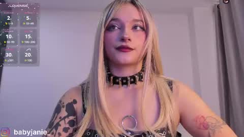Snapshot of janee_lane chatting on June 12, 9:14 pm Jane online show from June 12, 9:14 pm