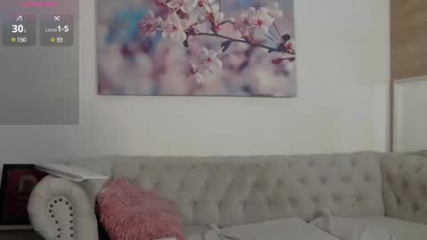 Snapshot of janellebrown_ chatting on February 20, 4:14 pm Janelle Brown online show from February 20, 4:14 pm