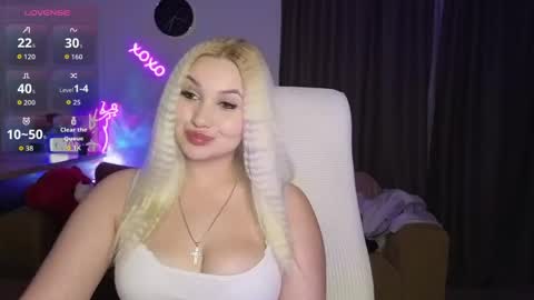 Snapshot of janemiss chatting on April 20, 8:32 pm Jane online show from April 20, 8:32 pm