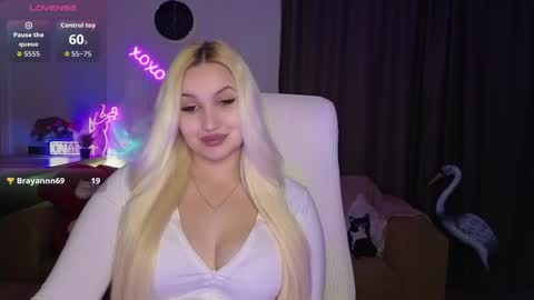 Snapshot of janemiss chatting on May 24, 10:59 pm Jane online show from May 24, 10:59 pm