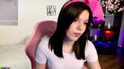 Alexia online show from April 4, 8:01 am