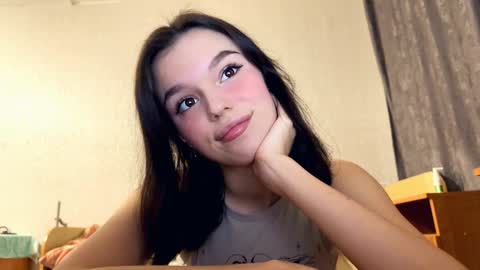 Aleksia online show from November 25, 2:28 pm