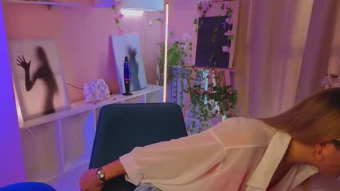 Snapshot of janewirtz chatting on October 23, 6:23 am Hi Im Alice and here youll find something online show from October 23, 6:23 am