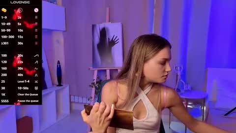 Snapshot of janewirtz chatting on November 2, 6:16 am Hi Im Alice and here youll find something online show from November 2, 6:16 am