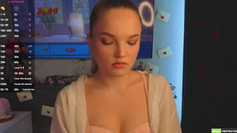 Hi Im Alice and here youll find something online show from April 3, 6:11 am