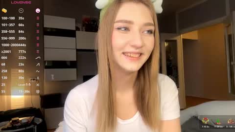 Snapshot of janitamunerlyn chatting on February 18, 4:52 am Stacy online show from February 18, 4:52 am