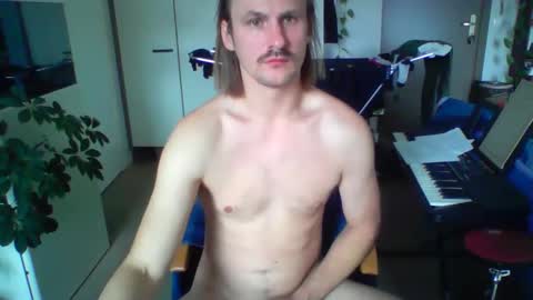 jankujan online show from November 13, 9:52 am