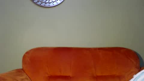 janne online show from October 19, 5:08 am