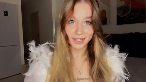 Snapshot of janniekeneipp chatting on November 1, 7:05 pm Janni online show from November 1, 7:05 pm