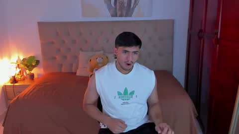 janomar01 online show from November 20, 6:51 pm