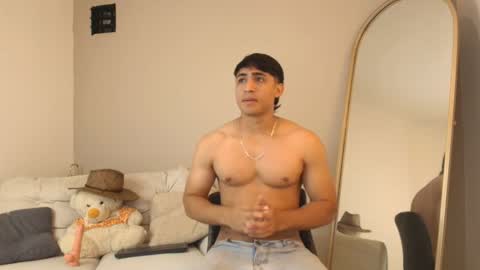 janomar01 online show from February 1, 12:37 pm