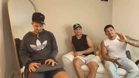 janomar01 online show from February 6, 12:52 pm