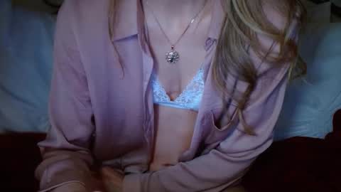 Snapshot of januarydaze chatting on November 16, 6:52 am the small pp whisperer ball puncher online show from November 16, 6:52 am