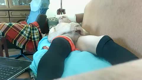 Yaro online show from April 17, 5:54 am