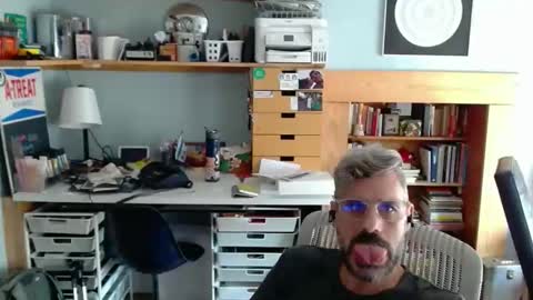 jareth_returns online show from October 18, 3:35 pm