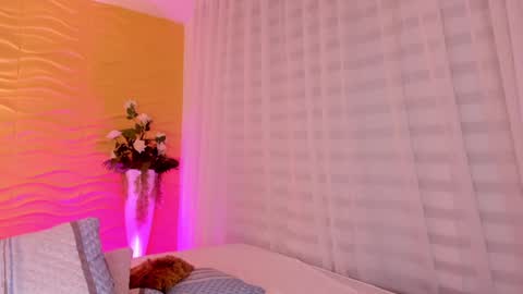 Snapshot of jasmiinevans chatting on February 4, 12:08 am Jasmin Evans online show from February 4, 12:08 am