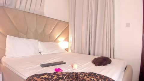 jasmin_melons online show from April 18, 2:59 am