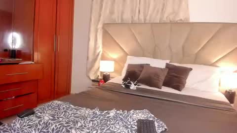 Snapshot of jasmin_melons chatting on July 4, 3:13 am jasmin_melons online show from July 4, 3:13 am