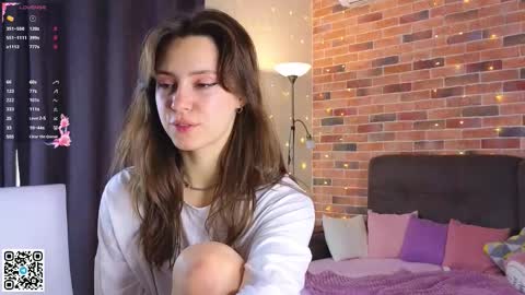 Chloe online show from November 4, 6:12 am