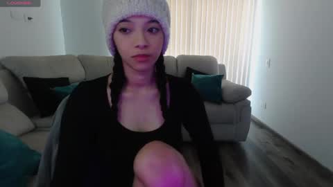 Snapshot of jasmine_019 chatting on April 26, 4:37 pm J- next transmission december 4 online show from April 26, 4:37 pm