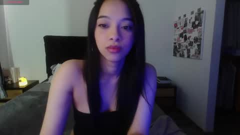 Snapshot of jasmine_019 chatting on May 4, 5:20 pm J- next transmission december 4 online show from May 4, 5:20 pm