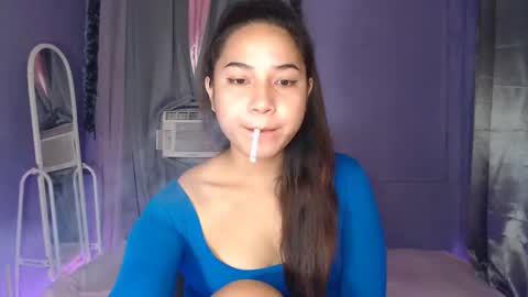 Snapshot of jasmine_arousal chatting on December 5, 1:25 am JASMINE online show from December 5, 1:25 am