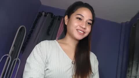 Snapshot of jasmine_arousal chatting on December 23, 3:18 am JASMINE online show from December 23, 3:18 am