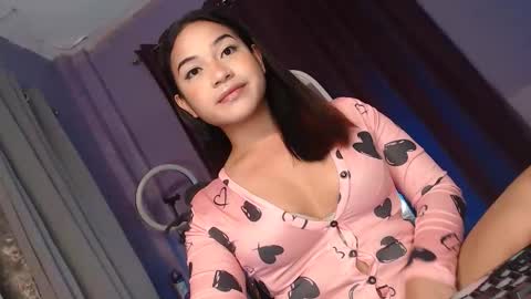Snapshot of jasmine_arousal chatting on September 18, 12:01 am JASMINE online show from September 18, 12:01 am