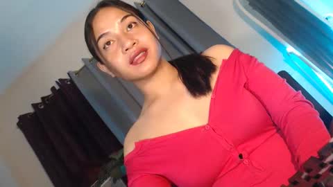 Snapshot of jasmine_arousal chatting on February 13, 11:28 am JASMINE online show from February 13, 11:28 am