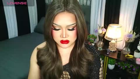 Jasmine Brandy online show from November 1, 8:00 pm