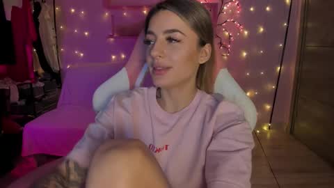 jasmine_ur_princess online show from March 13, 7:04 am