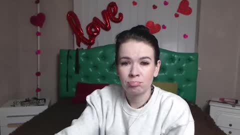 Snapshot of jasminekouch chatting on February 11, 6:29 am JasmineKouch online show from February 11, 6:29 am