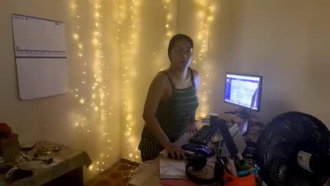 Snapshot of jasmineprincess_ chatting on February 25, 12:37 pm Jasmine online show from February 25, 12:37 pm