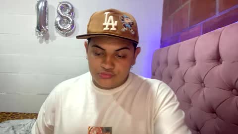 Snapshot of jason_boy_ chatting on December 11, 9:01 pm jason_boy_ online show from December 11, 9:01 pm