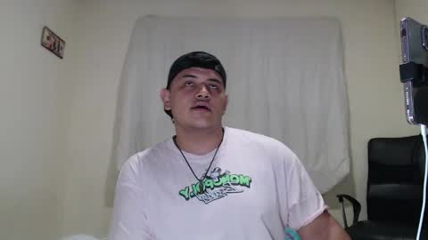 Snapshot of jason_boy_ chatting on April 15, 5:58 am jason_boy_ online show from April 15, 5:58 am