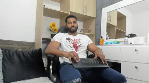 Jason online show from October 20, 5:35 pm