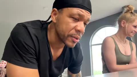 Jason Sweets online show from March 22, 1:20 am