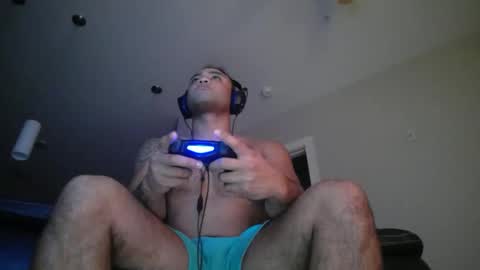 Snapshot of jasonthomas1 chatting on December 27, 10:26 pm jj online show from December 27, 10:26 pm