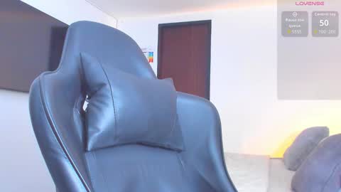 JBrooksXx online show from October 24, 7:21 pm