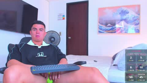 Snapshot of jasperbrooksx chatting on April 3, 3:43 pm JBrooksXx online show from April 3, 3:43 pm