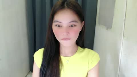 Snapshot of jassie_baee chatting on December 3, 9:55 am jassie_baee online show from December 3, 9:55 am