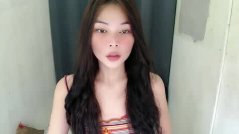 Snapshot of jassie_baee chatting on December 16, 2:04 am jassie_baee online show from December 16, 2:04 am
