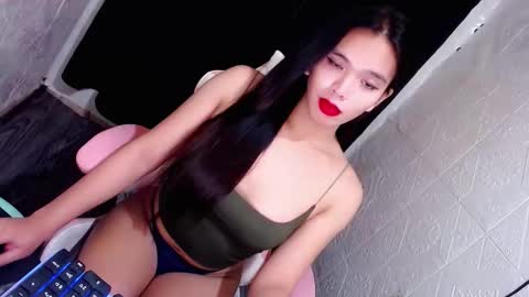 Snapshot of jassiemiles chatting on October 22, 11:43 am Jassie online show from October 22, 11:43 am