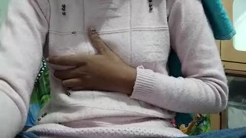 jasspreettt online show from December 9, 5:07 am